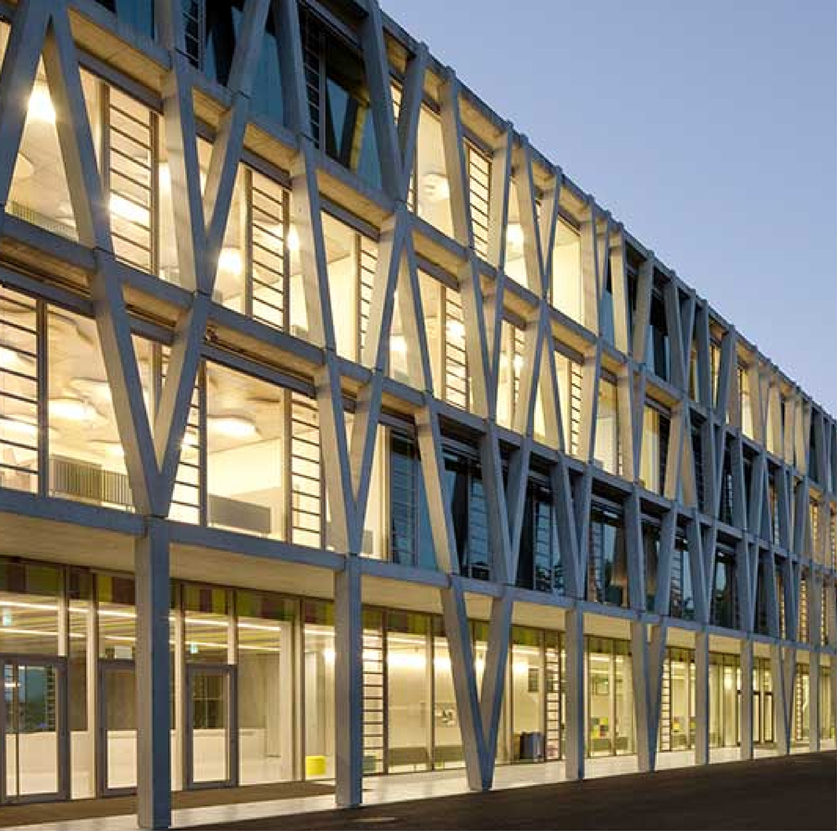 IOT - Smart Solutions for Bold Sustainable Architecture